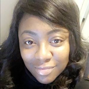 Meet your Posher, Latisha